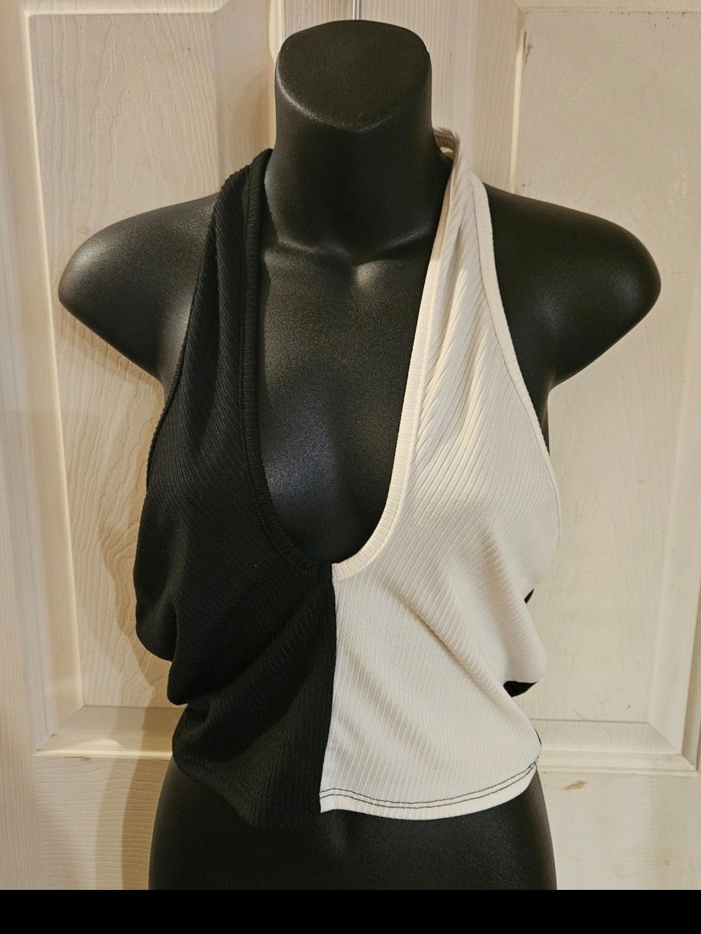 Papaya Black And White Crop Top Size Medium